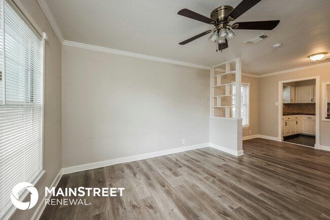 Photo - 351 E Amber St