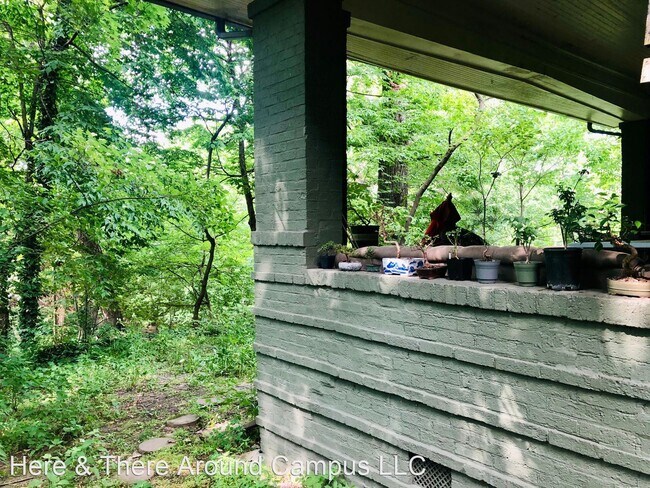 7 br, 2 bath Room For Rent - 2034 Iuka Ave. - 7 br, 2 bath Room For Rent - 2034 Iuka Ave.