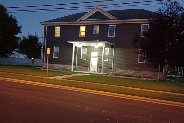 Photo - 1528 5th St Unidad Green