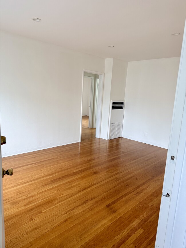 Photo - 4319 Cahuenga Blvd Unit 4319