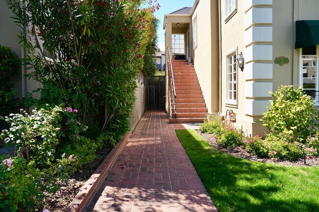 Photo - Charming & Spacious 3BR/2BA Lower-Level Home in Prime Baywood Location