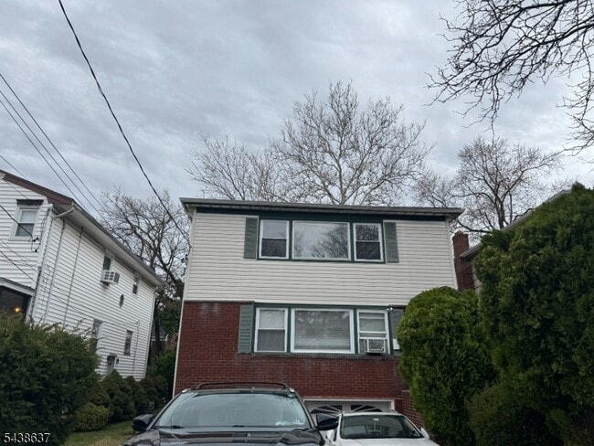 Photo - 10 Evelyn Ct