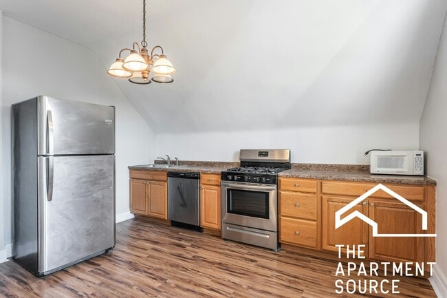 Photo - 2834 W Dickens Ave Unit 2
