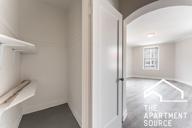 Photo - 2781 N Milwaukee Ave Unit 301