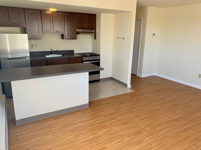 Photo - 415 Wisconsin