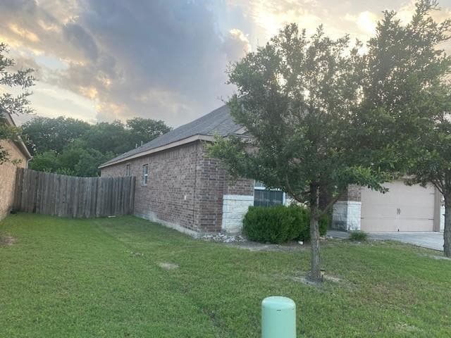 Photo - 1720 Persimmon Dr