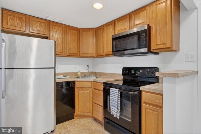 Photo - 2059 Huntington Ave Unit 1602