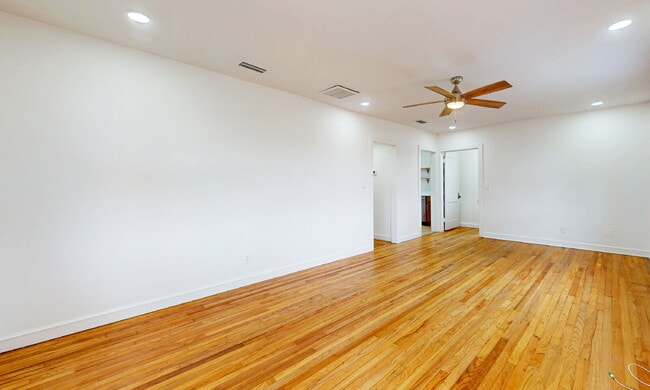 Photo - Pristine Neptune Beach Remodel: 2 Blocks to the Sand and Walkable to Everything!