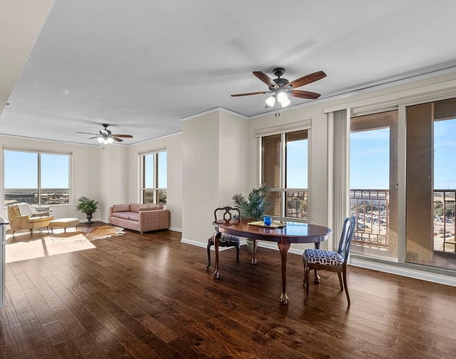 Building Photo - 1 Towers Park Ln Unit 272.1