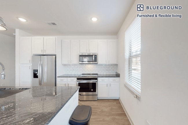 Photo - 820 Concorde Cir Unidad FL2-ID5339A