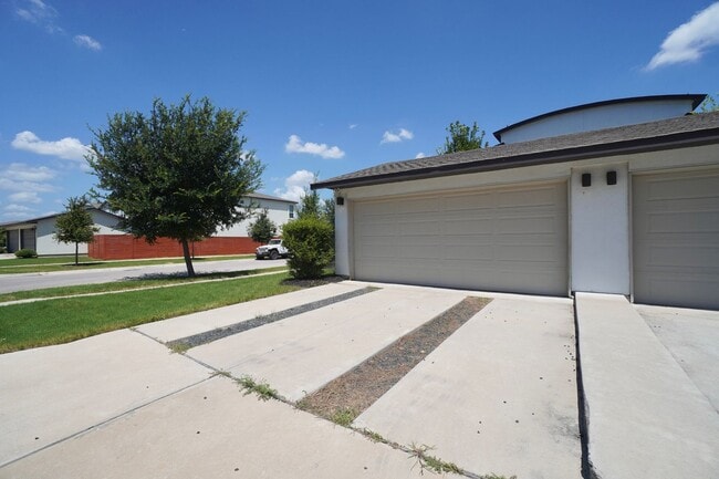 Photo - 5501 Charles Merle Dr. Unit B