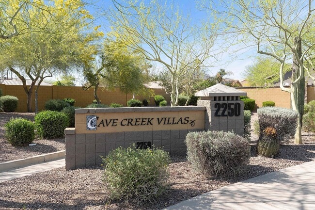Building Photo - 2250 E Deer Valley Rd Unit 85