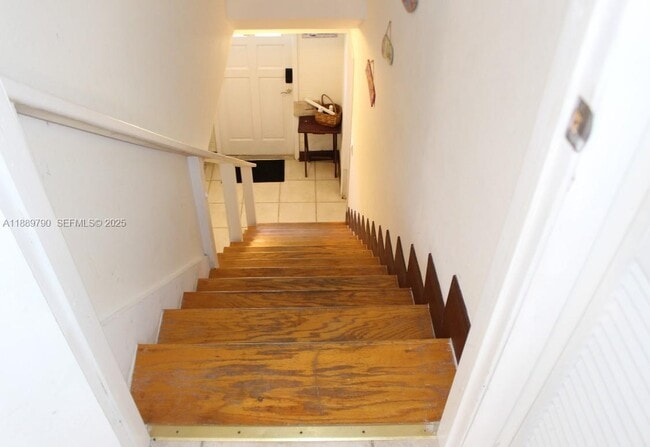 Photo - 202 W Canal Dr