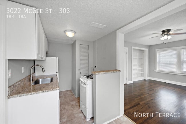 Photo - 3022 McGee St Unidad 303