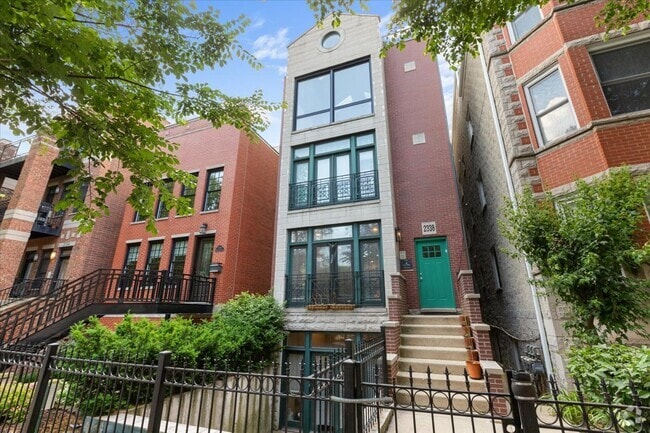 Building Photo - 2338 N Greenview Ave Unit 1 Rental
