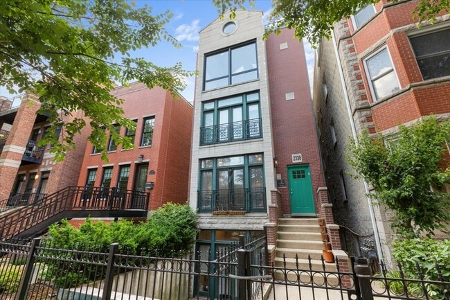 Photo - 2338 N Greenview Ave Condo Unit 1