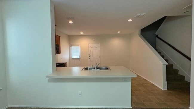 1023 Jamie Dr