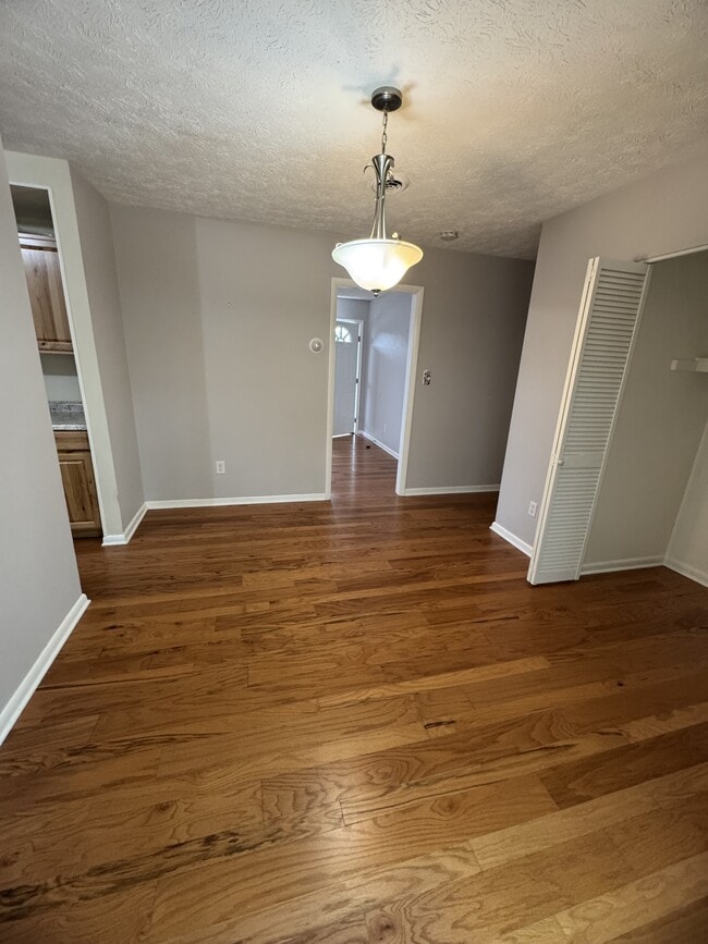 Photo - 417 Neely Rd