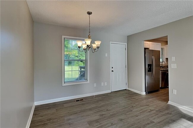 Photo - 107 Ivy Trace Ln