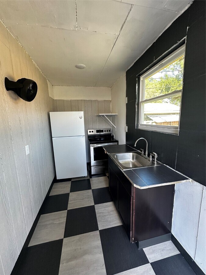 Photo - 9337 Talton St