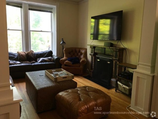 Building Photo - 1043 W Webster Ave Unit 2F Rental