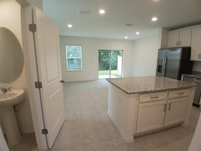 1826 Fan Palm Dr