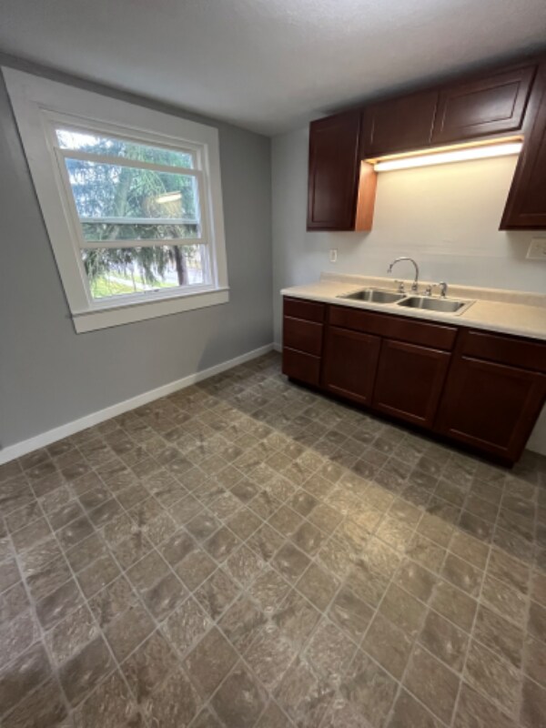 Photo - 329 E South St Unit 2