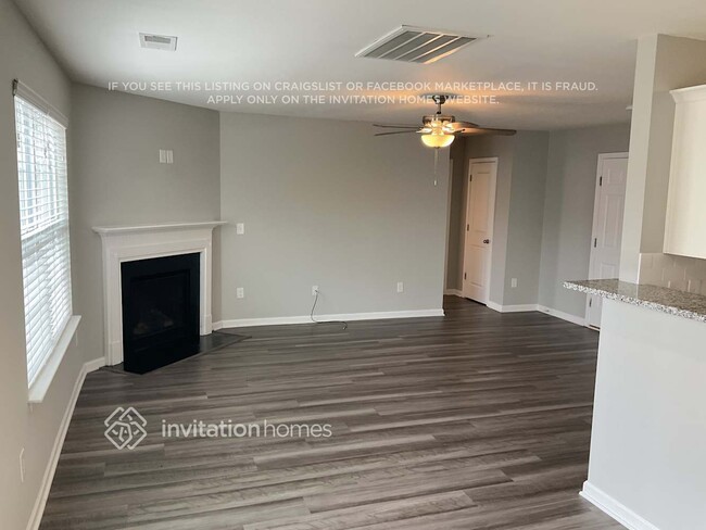 Photo - 1920 Northrop Dr