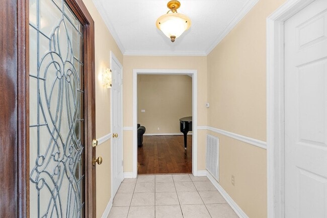 Photo - 11634 Southlake Dr