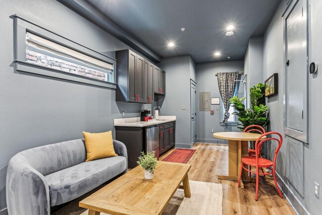 Building Photo - 1738 N Rampart St Unit ID1369008P