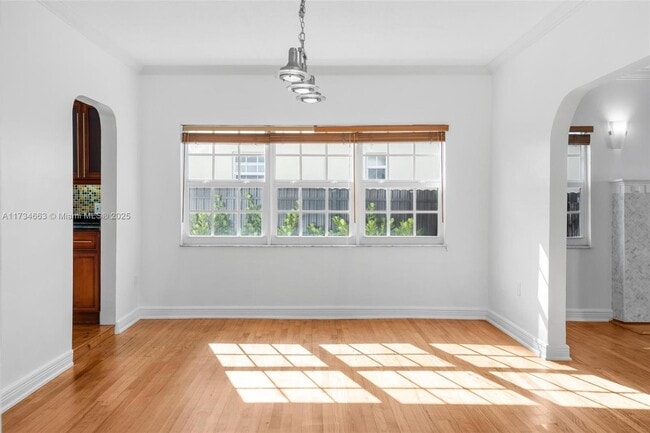 2410 Swanson Ave