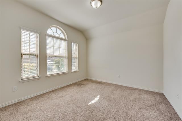 828 Skytop Dr
