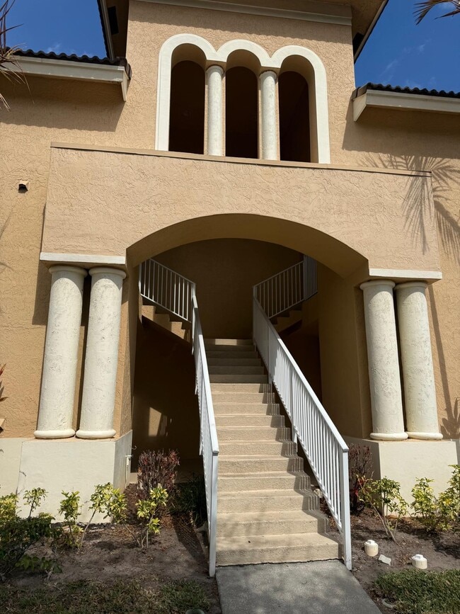 Photo - 8950 Sandshot Ct Unit Side B