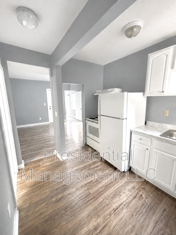 54 Bronson St Unit 2