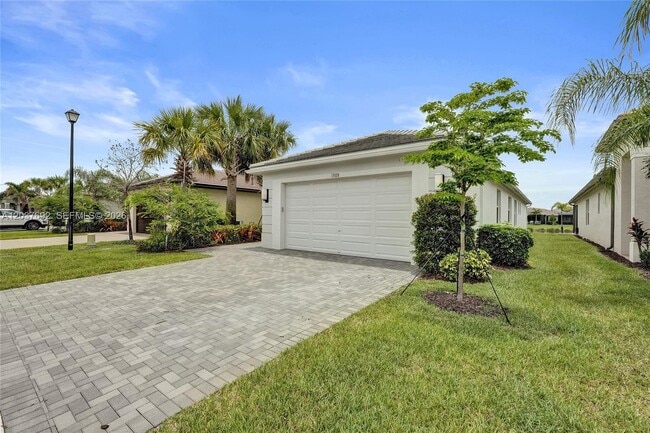 Photo - 13328 SW River Rock Rd