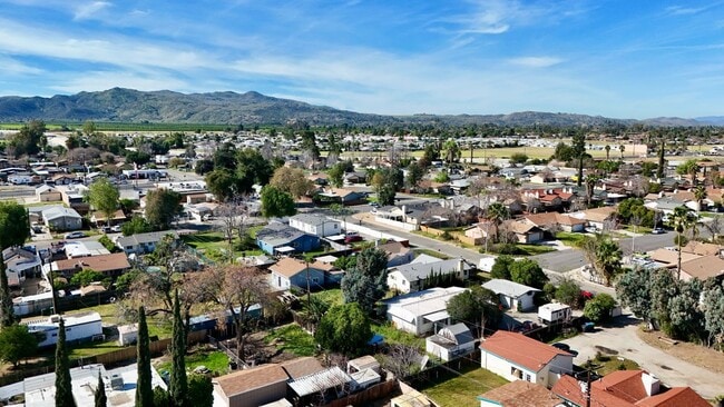 Photo - 25595 5th St