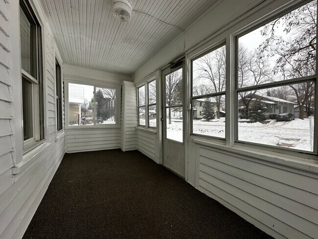 Photo - Recently Renovated 3 Bedroom 1 Bath Single...