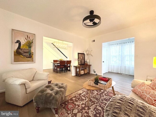 Photo - 626 Maryland Ave