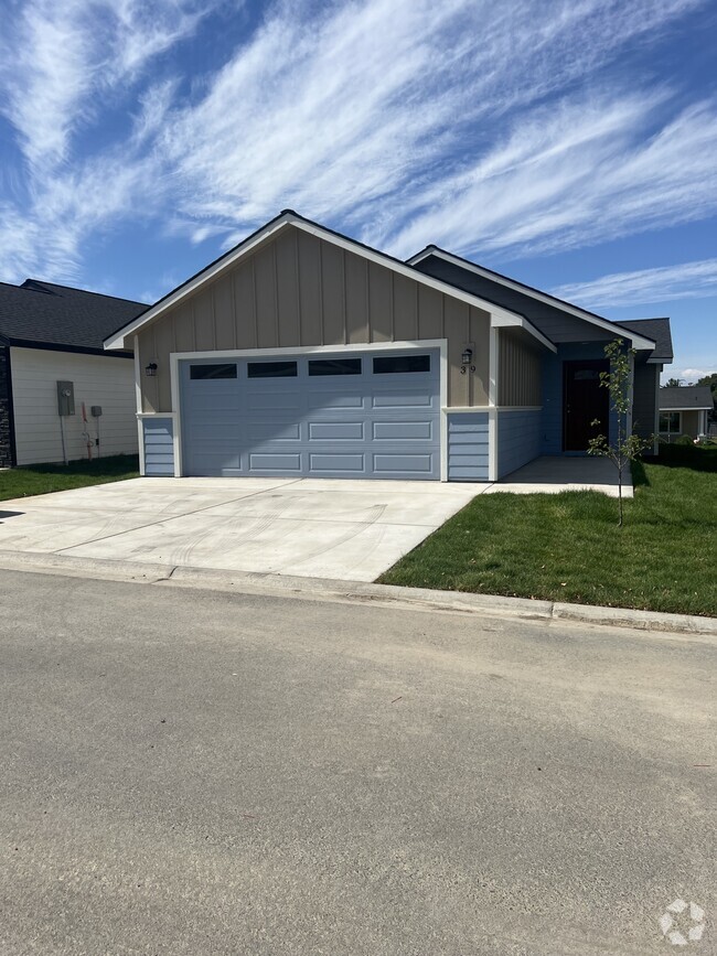 Building Photo - 123 9th Ave Rental