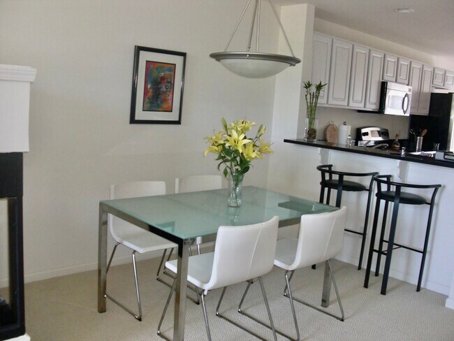 Photo - 3218 Camden Dr Unit 3218
