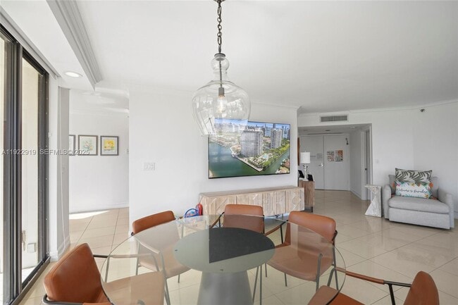 Photo - 1000 W Island Blvd Unit 504