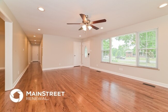 Photo - 411 Luther Jackson Dr