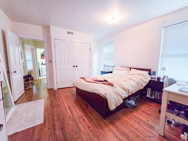 Building Photo - 1335 Rutledge St Unit 1335 Rutledge St #3