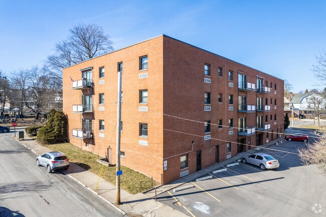 Aldor Apartments