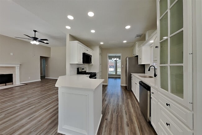 Building Photo - 1407 Buchans Dr