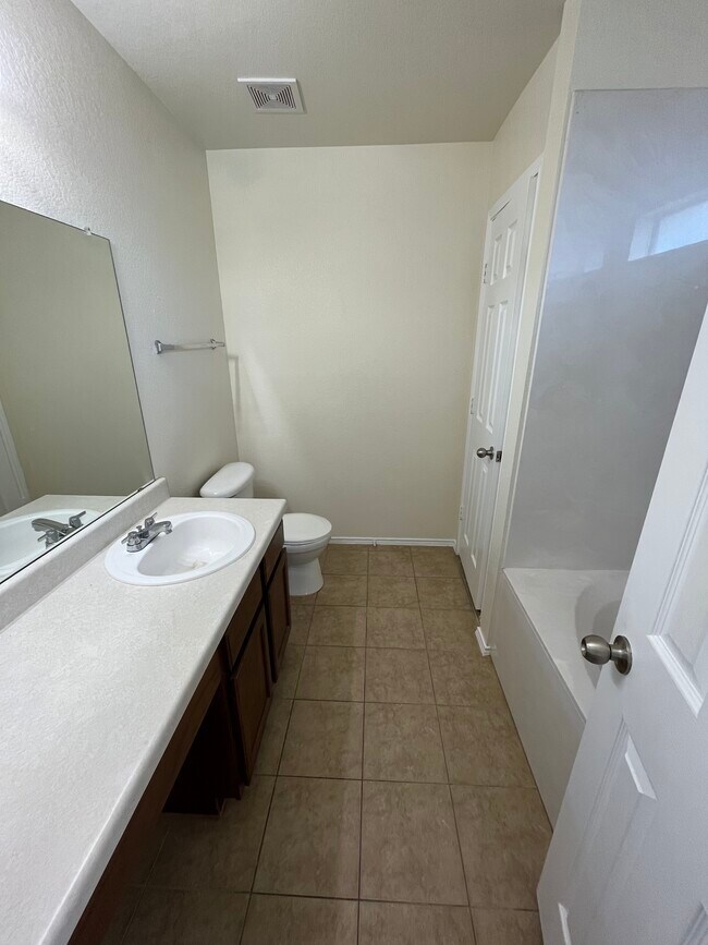 824 Sugar Brook Dr