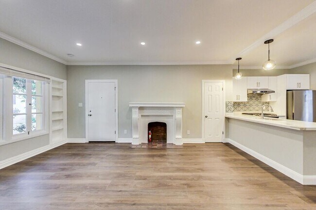 Photo - 297 MacArthur Blvd Unidad B