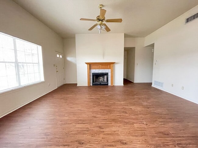 Photo - 3914 Oak Valley Dr