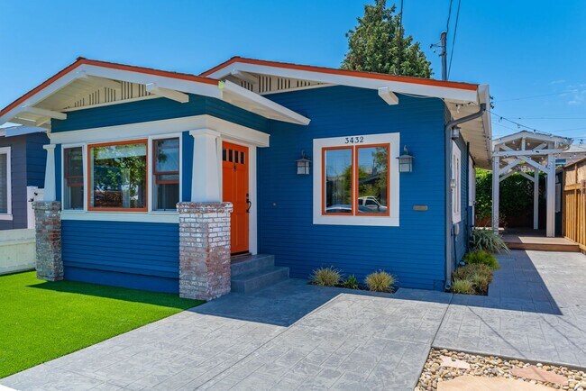 Building Photo - Cute North Park Craftsman Home