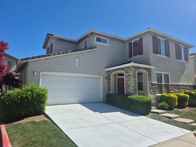 Photo - Adorable 3 bedroom 2.5 bath home with loft